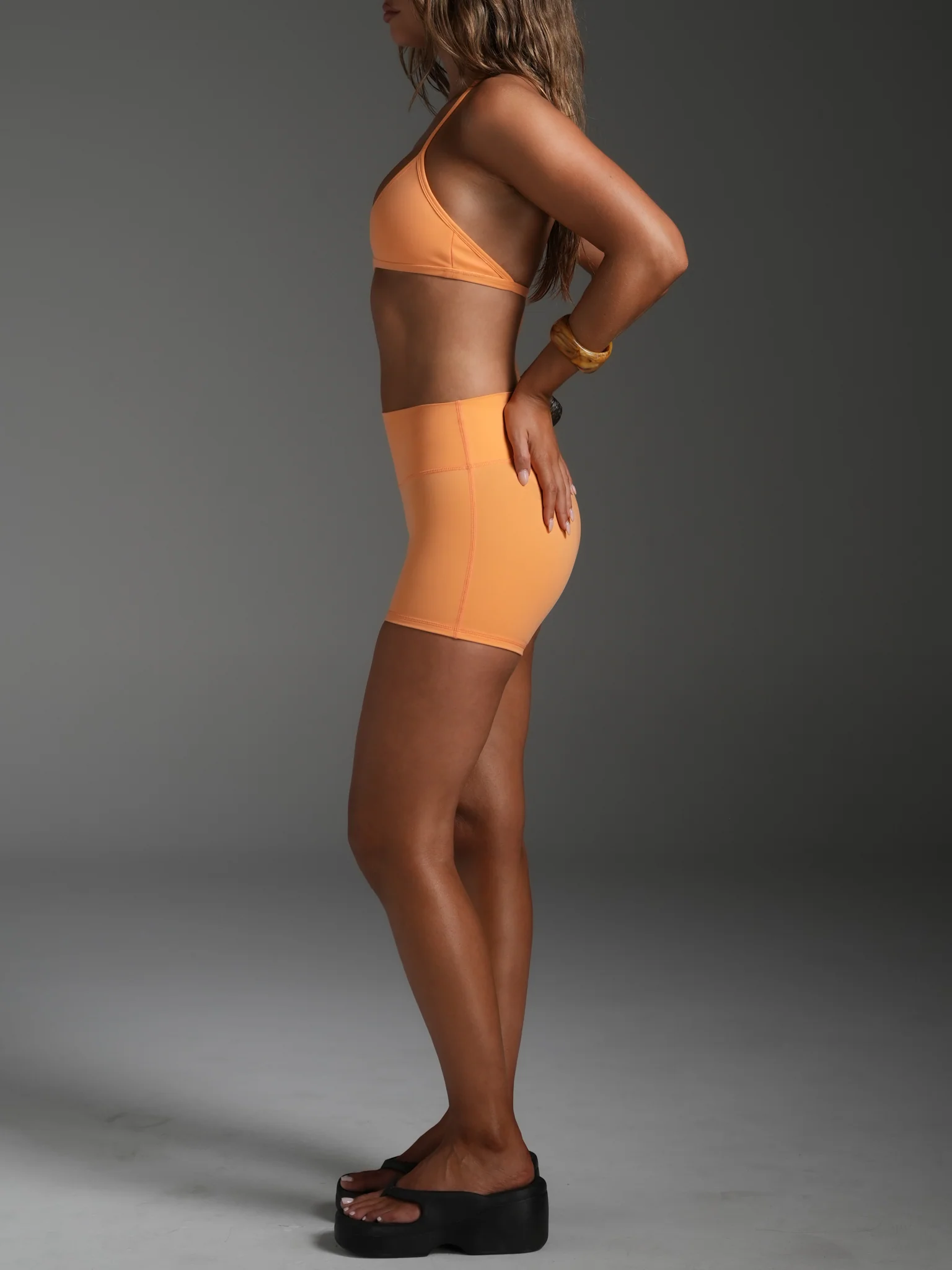 FLX Invisible Scrunch Shorts 4" - Image 3